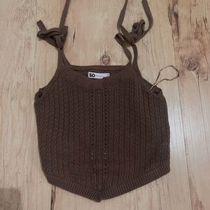 Brown crop top 🤠